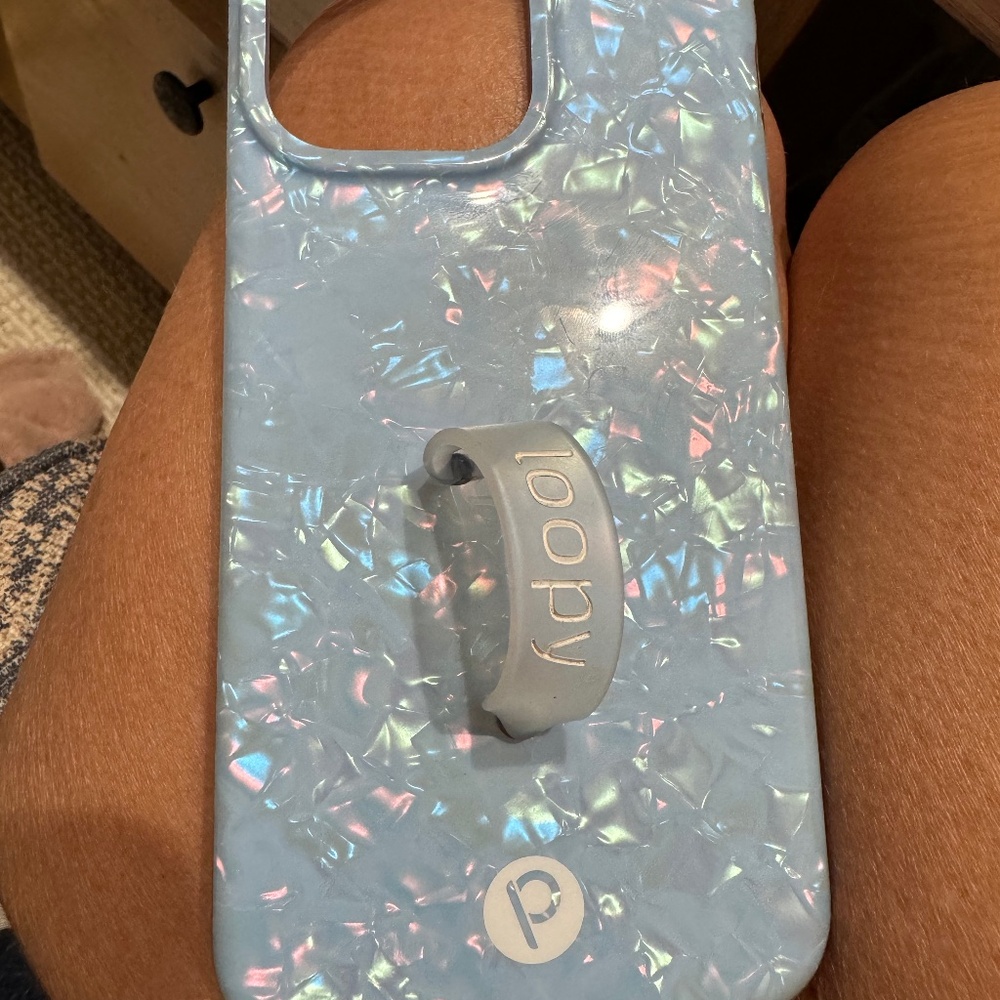 LOOPY CASES  IPHONE 15 PRO MAX / LIKE NEW. Reposhing bcoz I got a wrong model
